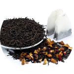 Melnā tēja ar augļiem