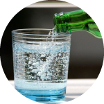Bezalkoholiskie dzērieni, ūdens
