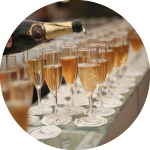 Dzirkstošais vīns, šampanietis